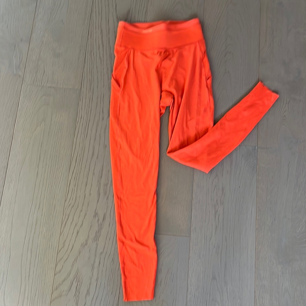 Outdoor voices workout set (Red) size small